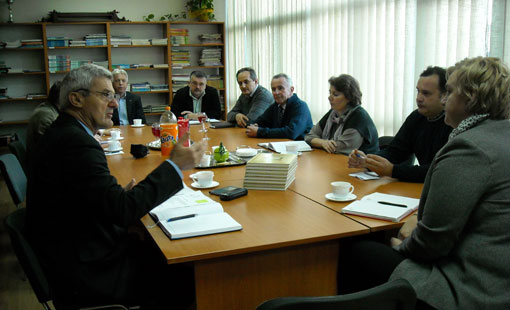 Gradonačelnik sa suradnicima u obilasku Obrtničke i tehničke škole Ogulin