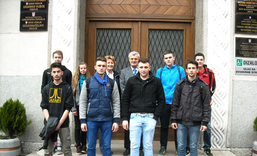 Učenici Obrtničke i tehničke škole Ogulin kod gradonačelnika